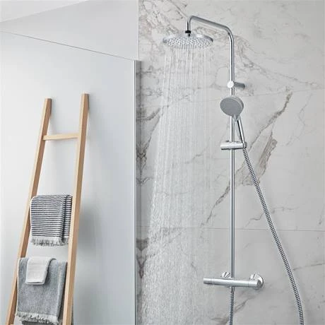 Hansgrohe Vernis Blend EcoSmart Showerpipe 200 Thermostatic Shower Mixer - 26089000 6 Hansgrohe Vernis Blend EcoSmart Showerpipe 200 Thermostatic Shower Mixer - 26089000 - Image 4