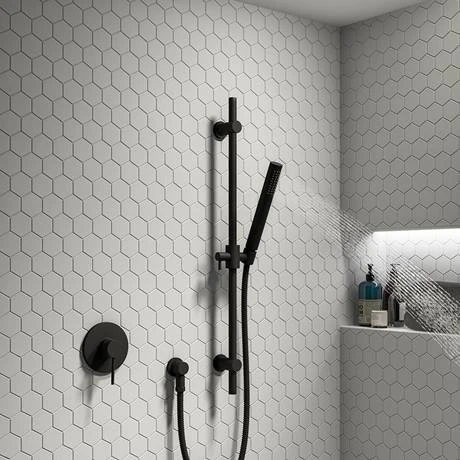 Arezzo Matt Black Round Concealed Manual Shower Valve 4 Arezzo Matt Black Round Concealed Manual Shower Valve - Image 2