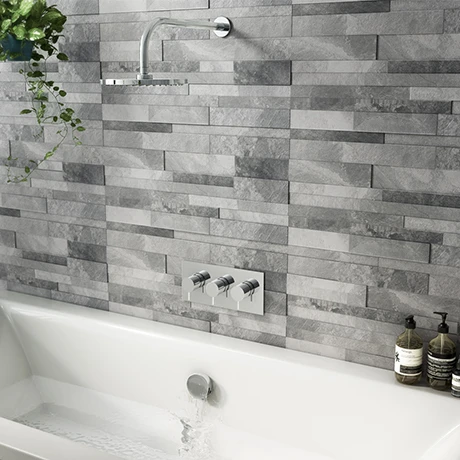 Cruze 2 Outlet Shower System (Fixed Shower Head + Overflow Bath Filler) 3 Cruze 2 Outlet Shower System (Fixed Shower Head + Overflow Bath Filler)