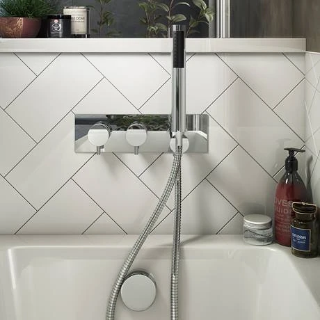 Cruze Round Wall Mounted Thermostatic Shower Valve with Handset 5 Cruze Round Wall Mounted Thermostatic Shower Valve with Handset - Image 3