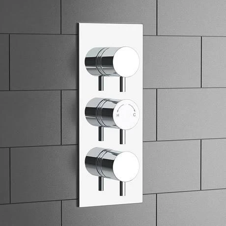 Cruze Triple Round Concealed Thermostatic Shower Valve - Chrome 5 Cruze Triple Round Concealed Thermostatic Shower Valve - Chrome - Image 3